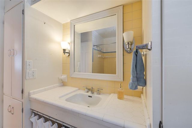 1901 NW 33rd Street, Oklahoma City, OK 73118