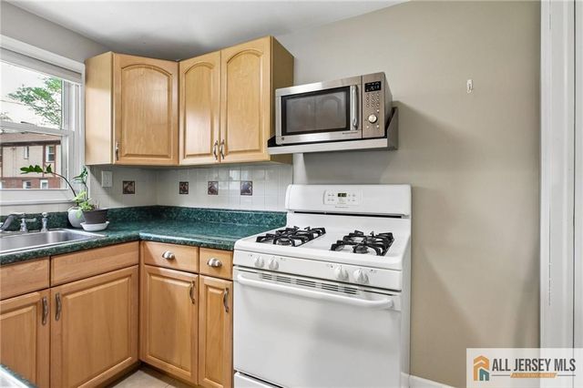 149 Rose Street, Metuchen, NJ 08840