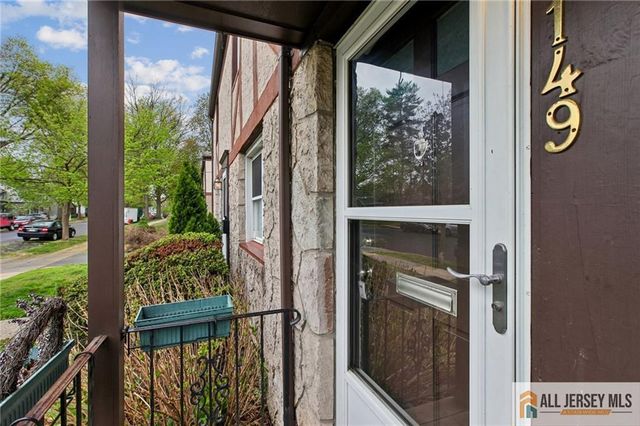 149 Rose Street, Metuchen, NJ 08840