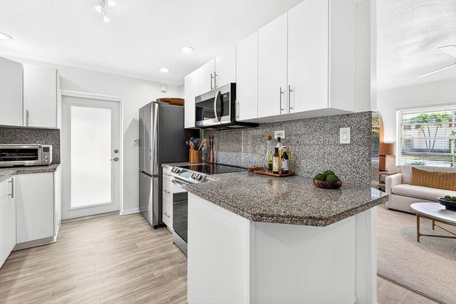 3511 Washington Road, West Palm Beach, FL 33405