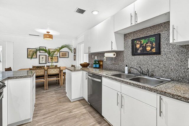 3511 Washington Road, West Palm Beach, FL 33405