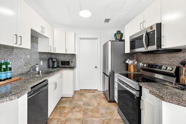 3511 Washington Road, West Palm Beach, FL 33405