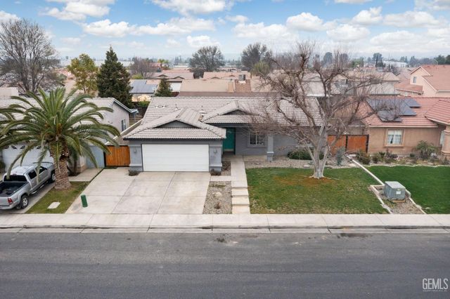 5212 Milagro Drive, Bakersfield, CA 93307