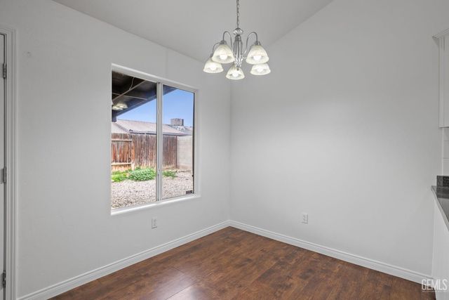 5212 Milagro Drive, Bakersfield, CA 93307