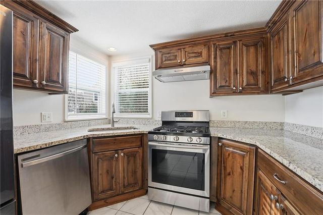 3901 W 47th Street, Roeland Park, KS 66205