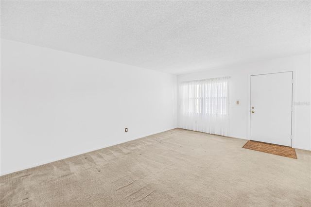 4920 LOCUST STREET NE 204, St Petersburg, FL 33703