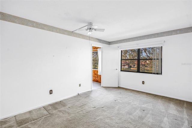 4920 LOCUST STREET NE 204, St Petersburg, FL 33703