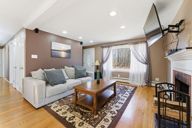 846 East Mountain Road, Westfield, MA 01085