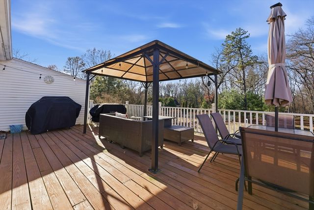 846 East Mountain Road, Westfield, MA 01085