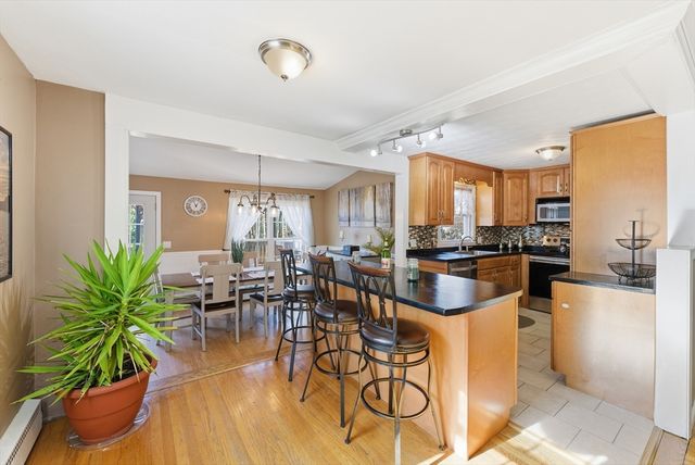 846 East Mountain Road, Westfield, MA 01085