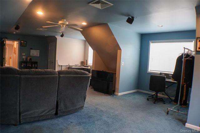 5 Juniper Way, Wappingers Falls, NY 12590