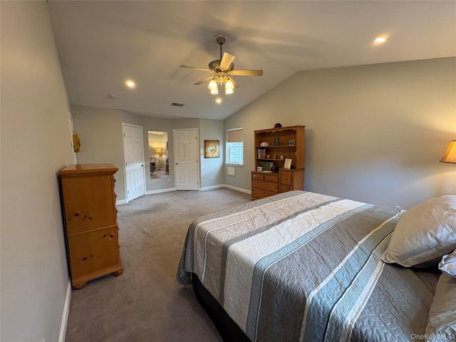 5 Juniper Way, Wappingers Falls, NY 12590