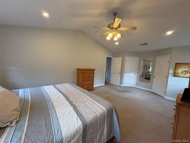 5 Juniper Way, Wappingers Falls, NY 12590