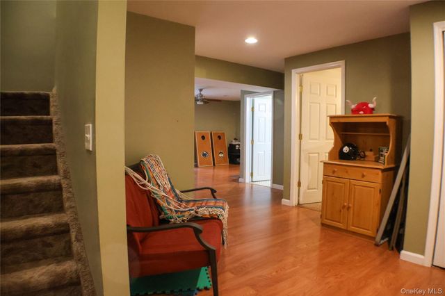 5 Juniper Way, Wappingers Falls, NY 12590