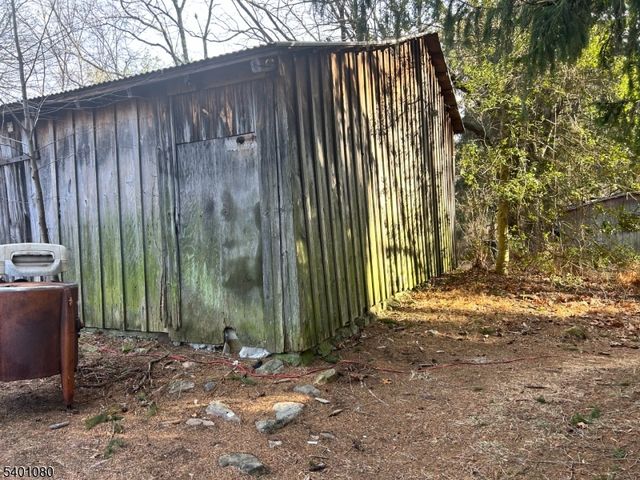 38 S Polktown Road, Bethlehem Twp., NJ 08827