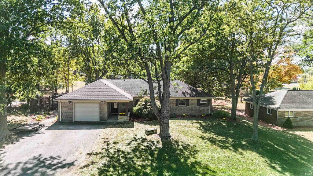 5419 Maurane Drive, Fort Wayne, IN 46804