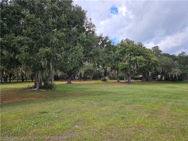 357 Pershing Avenue, Lake Placid, FL 33852