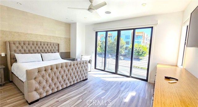 237 1st Street, Huntington Beach, CA 92648