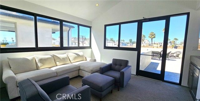 237 1st Street, Huntington Beach, CA 92648