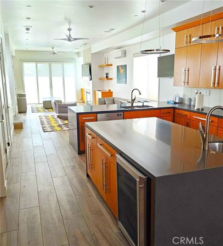 237 1st Street, Huntington Beach, CA 92648