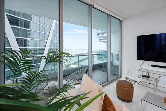 900 Biscayne Boulevard 4412, Miami, FL 33132