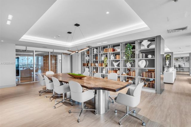 900 Biscayne Boulevard 4412, Miami, FL 33132
