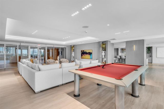 900 Biscayne Boulevard 4412, Miami, FL 33132
