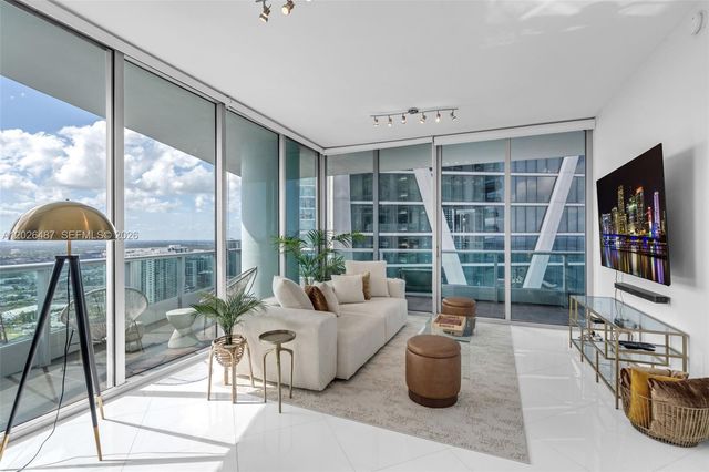 900 Biscayne Boulevard 4412, Miami, FL 33132