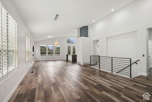 9297 S AVIGNON PL, West Jordan, UT 84088