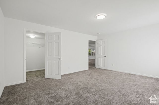 9297 S AVIGNON PL, West Jordan, UT 84088