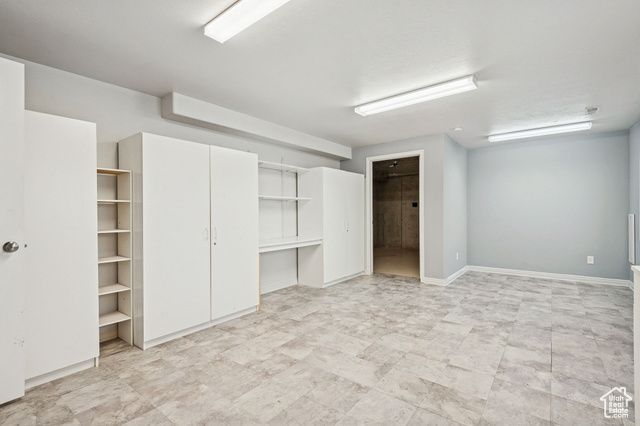 9297 S AVIGNON PL, West Jordan, UT 84088