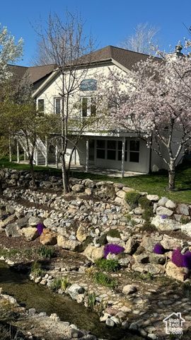 9297 S AVIGNON PL, West Jordan, UT 84088