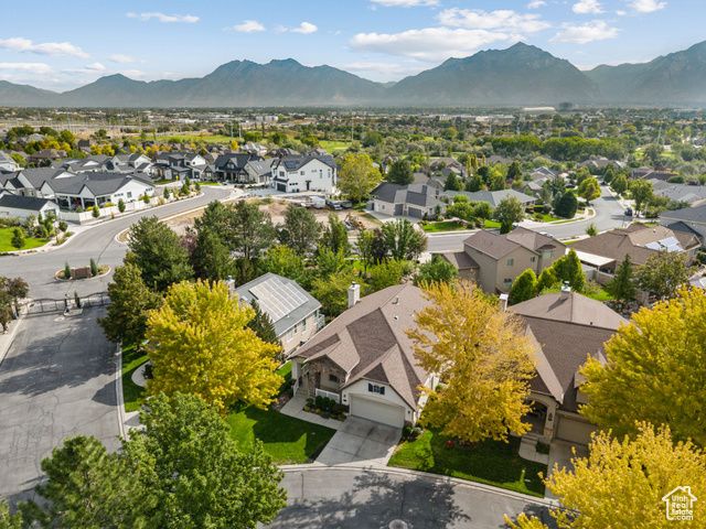 9297 S AVIGNON PL, West Jordan, UT 84088