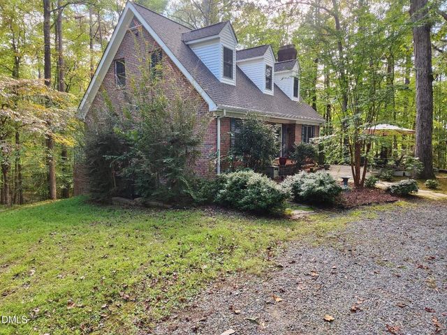 1221 Sykes Drive, Efland, NC 27243