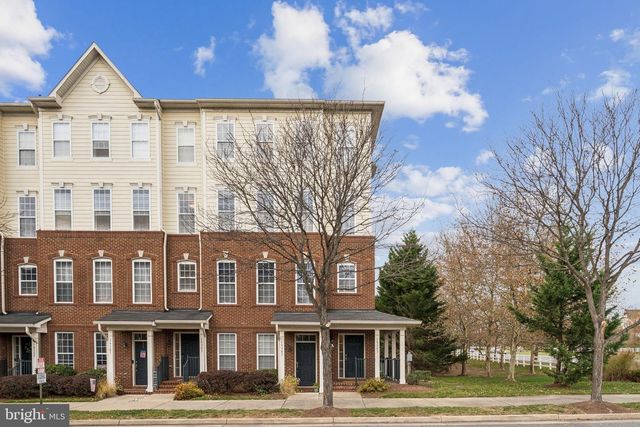 19301 DIAMOND LAKE DR, Leesburg, VA 20176