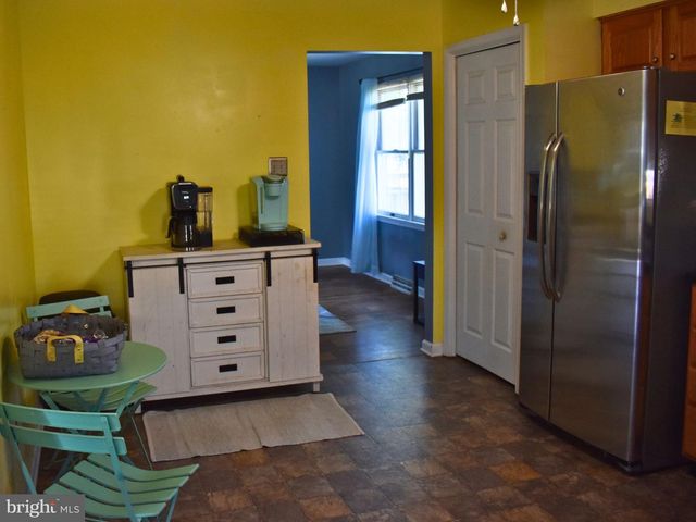 18 CARDINAL DR, Hanover, PA 17331