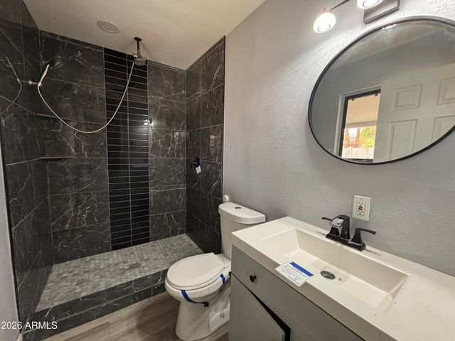 15039 N 24th Place, Phoenix, AZ 85032