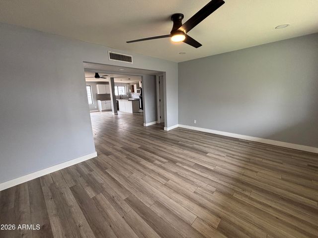 15039 N 24th Place, Phoenix, AZ 85032