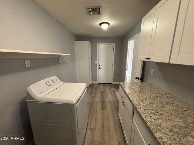 15039 N 24th Place, Phoenix, AZ 85032