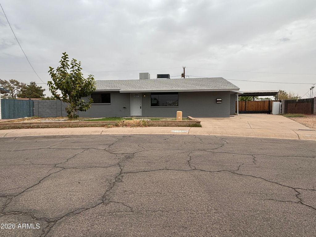 15039 N 24th Place, Phoenix, AZ 85032