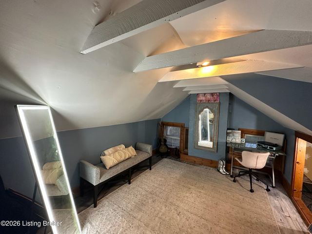 3900 Altawood Ct, Louisville, KY 40245