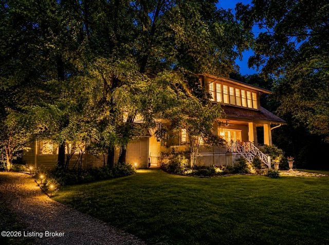 3900 Altawood Ct, Louisville, KY 40245