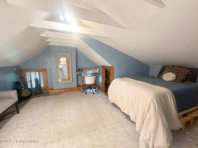 3900 Altawood Ct, Louisville, KY 40245