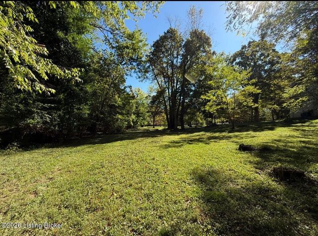3900 Altawood Ct, Louisville, KY 40245