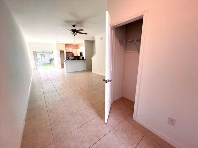 8333 CRESCENT OAKS DR, New Port Richey, FL 34655