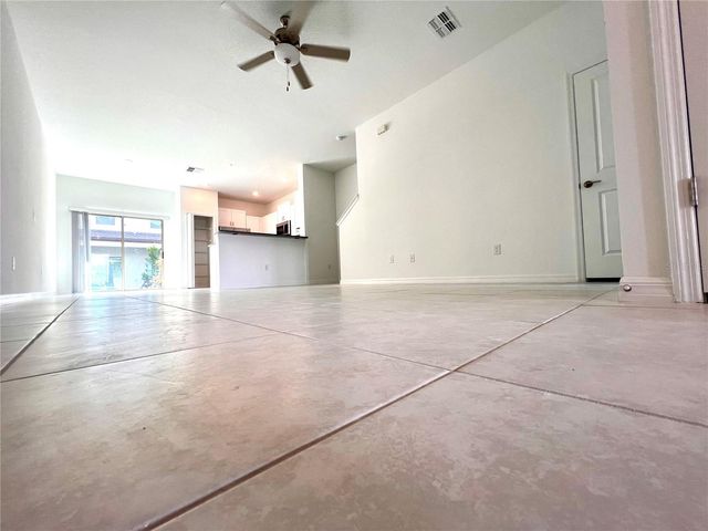 8333 CRESCENT OAKS DR, New Port Richey, FL 34655
