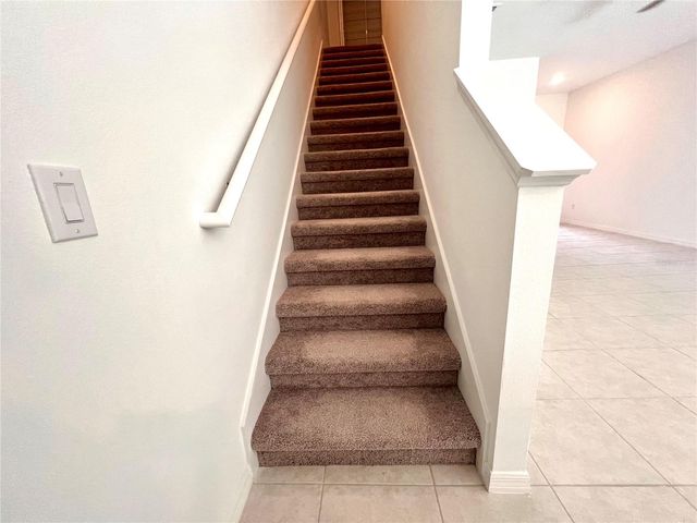 8333 CRESCENT OAKS DR, New Port Richey, FL 34655