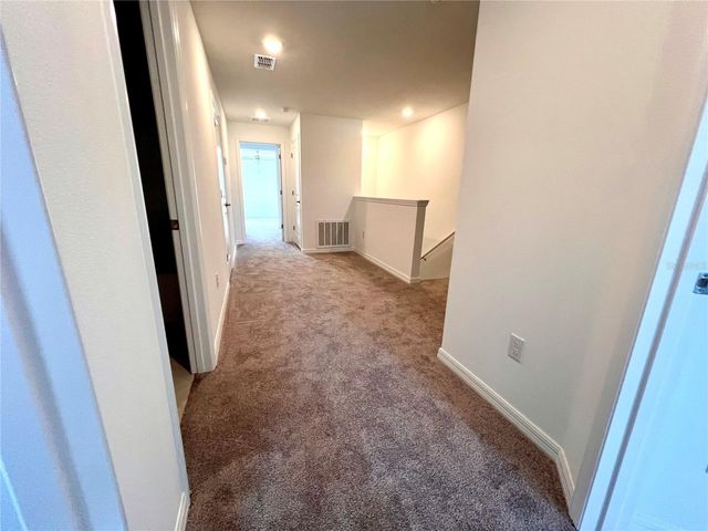 8333 CRESCENT OAKS DR, New Port Richey, FL 34655