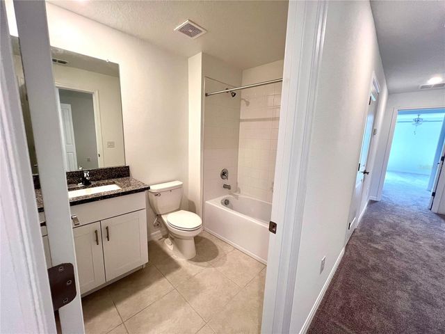8333 CRESCENT OAKS DR, New Port Richey, FL 34655