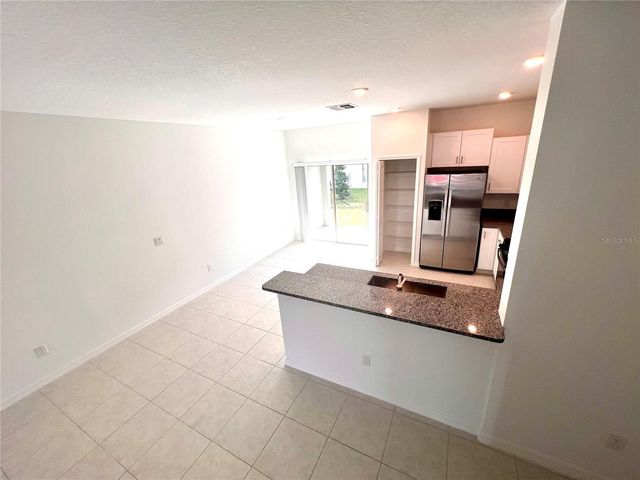 8333 CRESCENT OAKS DR, New Port Richey, FL 34655